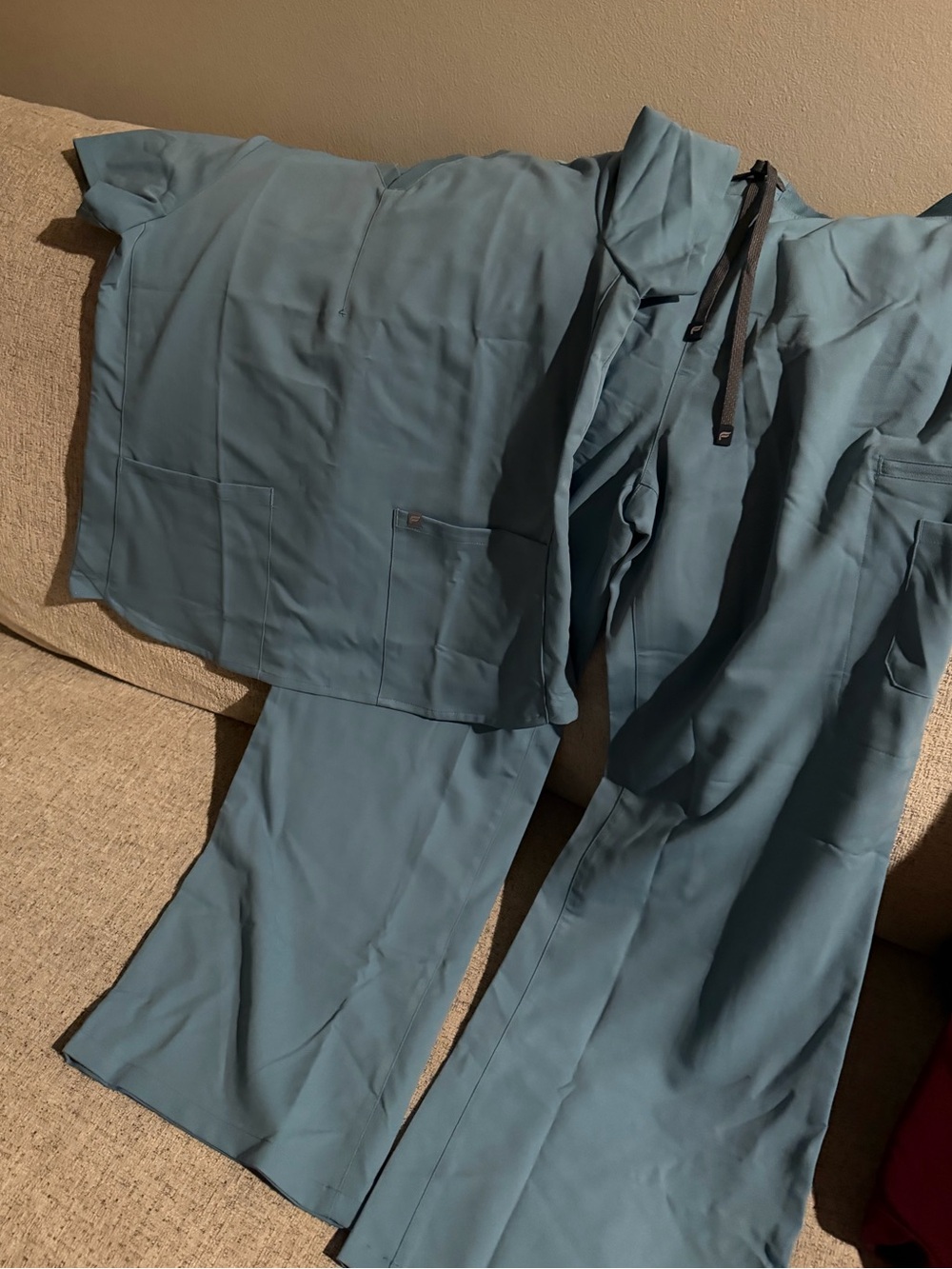 Fabletics scrub set